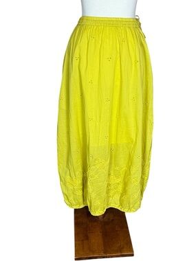Gudrun Sjoden lime green skirt with eyelet and embroidery detail Size Large